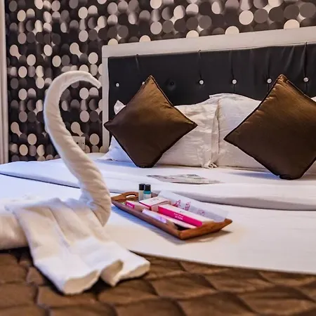 Elegant Duplex For Your Staying Pleasure Mumbai
