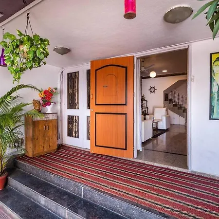 Elegant Duplex For Your Staying Pleasure Apartment *
