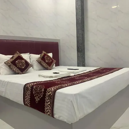 Sai Plaza, Chembur 2*