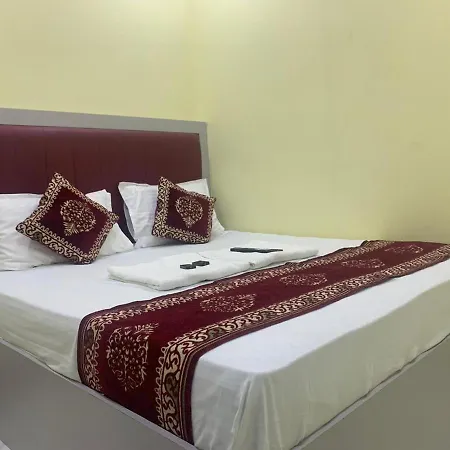 Sai Plaza, Chembur Guest house