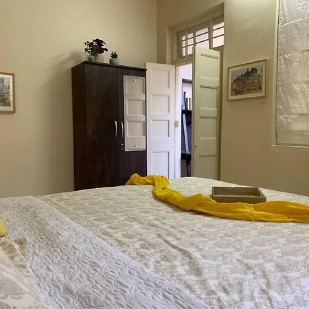 Dominos 1 Bhk Apartment, Near Carter Road By Connket Homes *