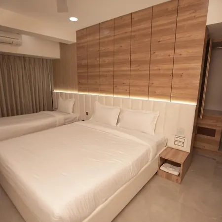 Naaz Executive Mumbai