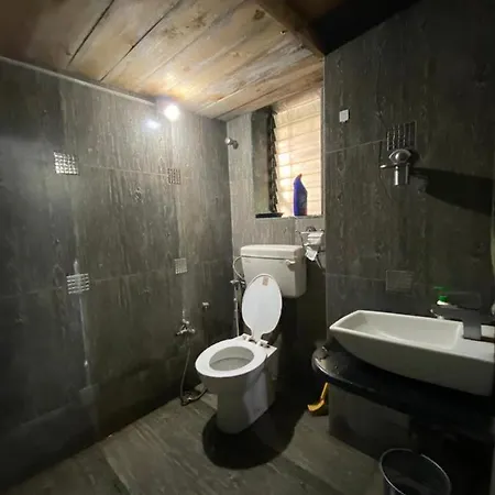 Apartment Khar West 3rk For 6ppl Near The Station