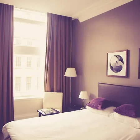 The Majestic Boutique 3* Mumbai