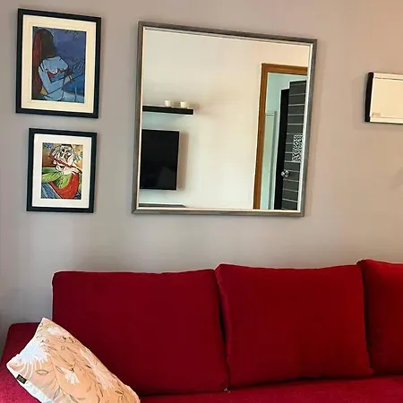 Apartment Pali Carters Building 102, 20th Road, Khar West By Connekt Homes Mumbai