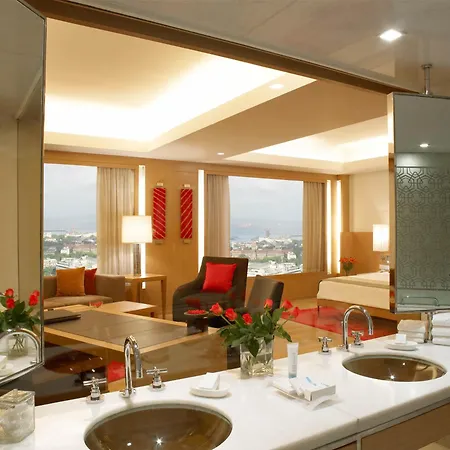 Hotel Trident Nariman Point 5*