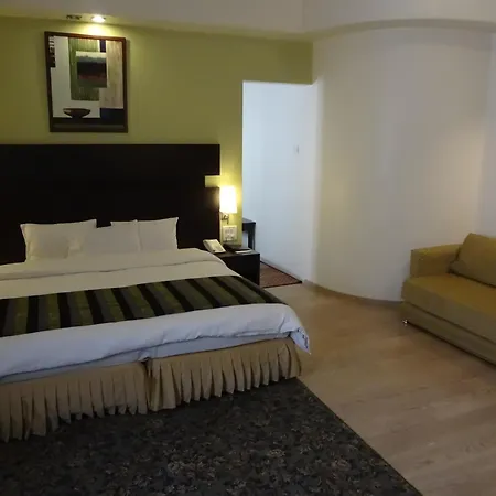 Chateau Windsor - Marine Drive Hotel 3*