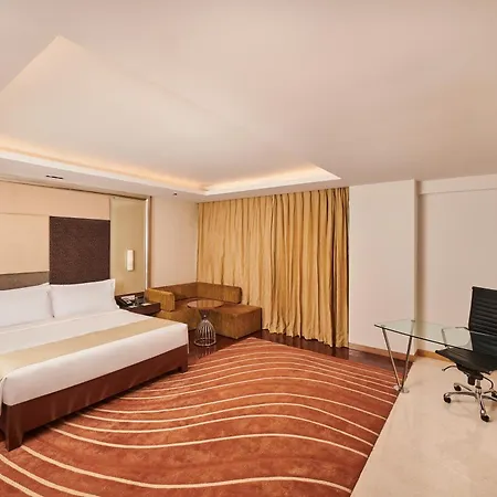 International Airport By Ihg Hotel