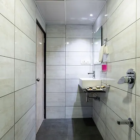 Hotel Avon Ruby Dadar