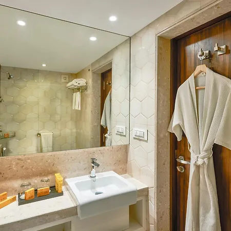 Hotel Bawa Regency 3*
