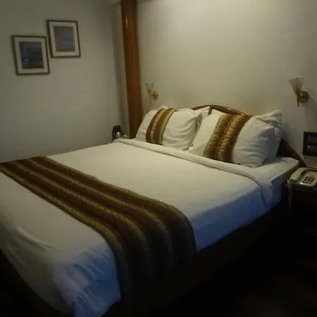 Midtown Pritam Hotel 3*