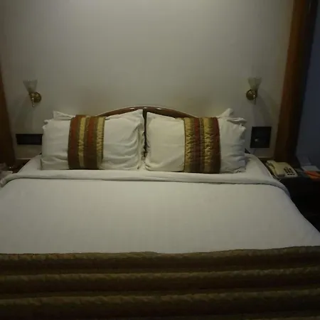 Midtown Pritam 3*