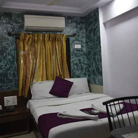 Arma Court - Near Us Embassy, Bkc Hotel 2*