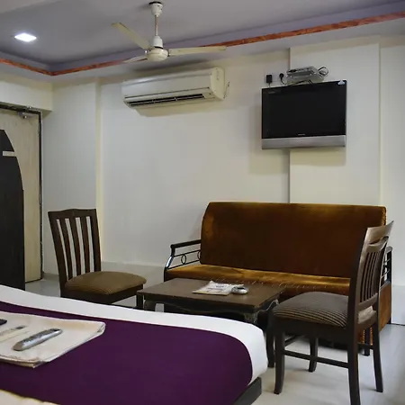 Hotel Arma Court - Near Us Embassy, Bkc