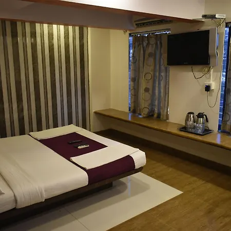 Arma Court - Near Us Embassy, Bkc Hotel 2*