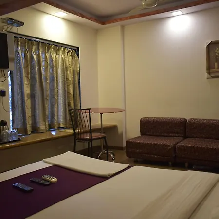 Hotel Arma Court - Near Us Embassy, Bkc