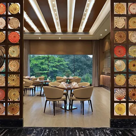 Radisson Andheri Midc 5*