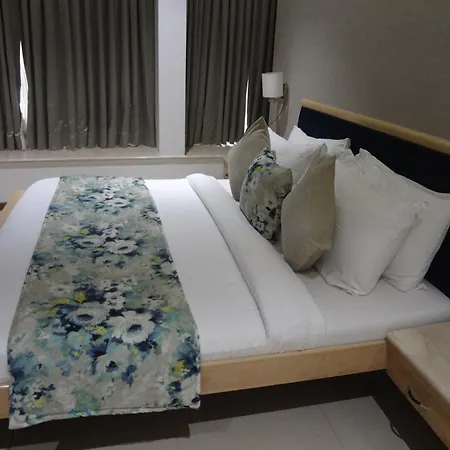 Suncity Apollo - Gateway Of India 3*