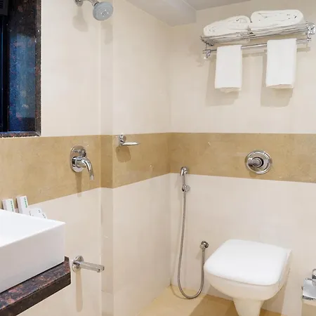 Hotel Treebo Olive Near Bkc 3*