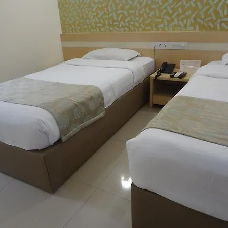 Diplomat, Colaba 3* Mumbai