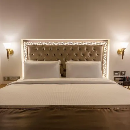 Peninsula Redpine Hotel Mumbai