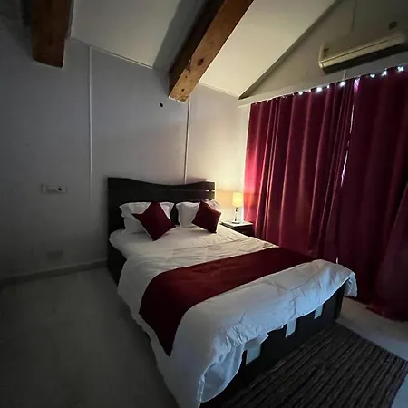 White House Goregaon Guest house Mumbai