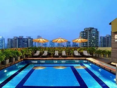 Radisson Goregaon 4*