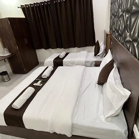Plaza - Prabhadevi Dadar