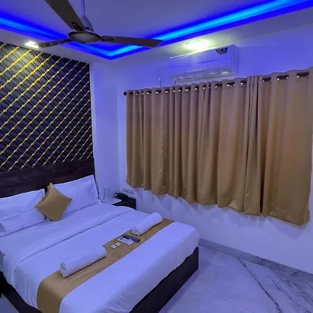 Hotel Plaza - Prabhadevi Dadar Mumbai