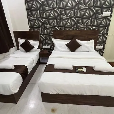 Plaza - Prabhadevi Dadar Hotel