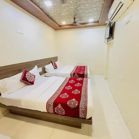 Hotel Lotus Residency