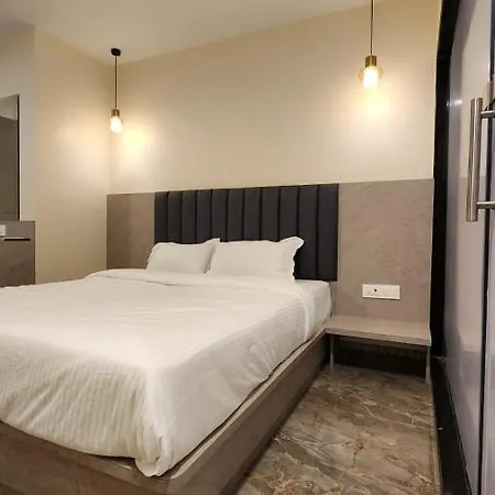 Peace International Hotel 3*