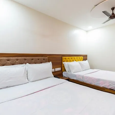 Samrat Palace Hotel 3*