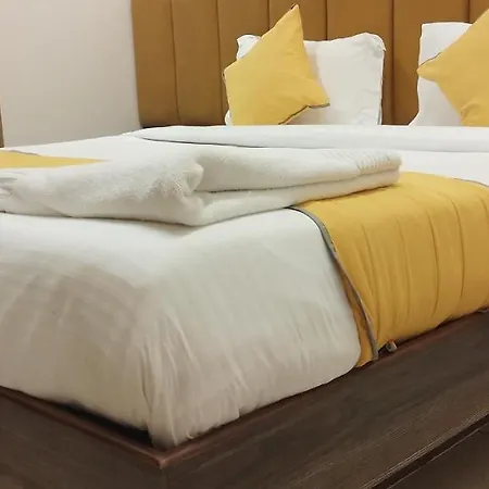 Shine Hospitality Group Hotel Mumbai