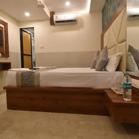 Dream Palace Residency - Near To Us Embassy Bkc 2*
