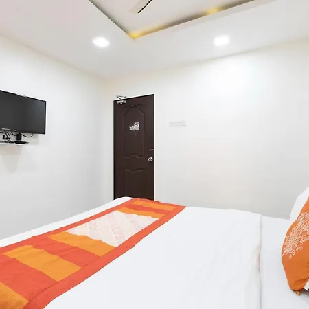 Hotel Girgaon Palace Near Chowpatty Mumbai