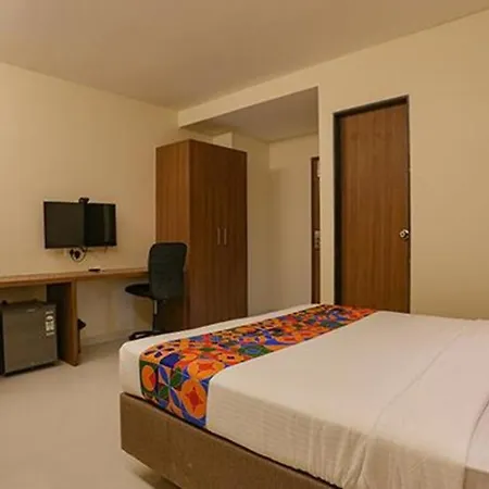 Fabhotel Royal International - Nr International Airport 3* Mumbai