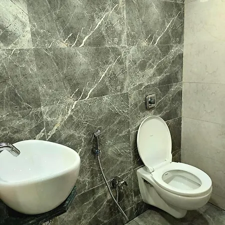 Kohinoor Hostel *