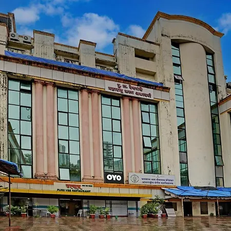Collection O 81533 Galaxy Shelter Hotel Mumbai