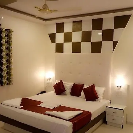 Palace Bently Hotel