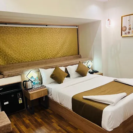 Hotel Larmont Luxury