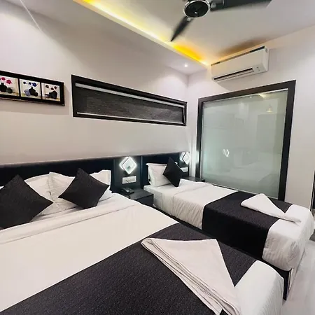 Larmont Luxury Hotel