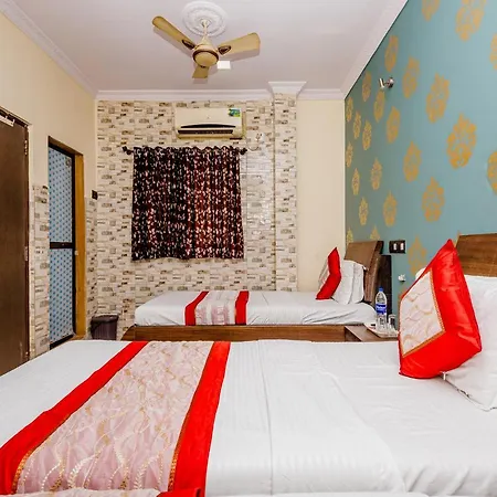 Felix Residency - Near Airport Road Hotel