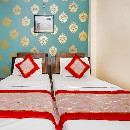 Felix Residency - Near Airport Road 3*