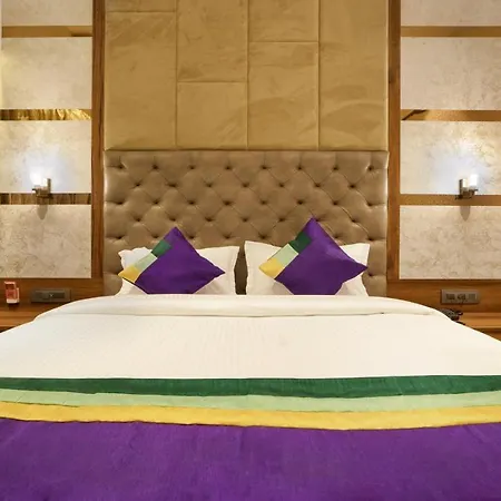 Hotel Treebo Premium Savera