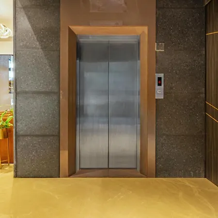 Treebo Premium Savera Hotel 4*