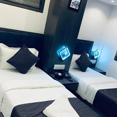 Hotel Larmont Luxury