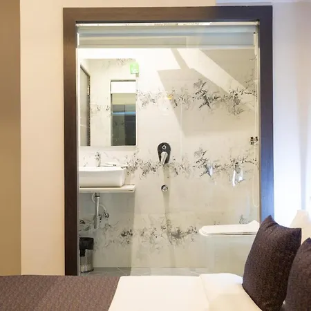 Larmont Luxury Hotel