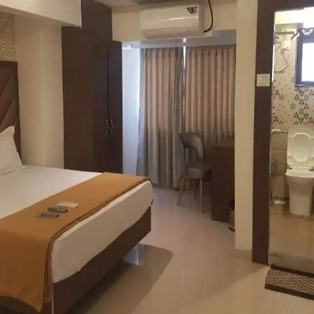 Godavari Hotel 3*