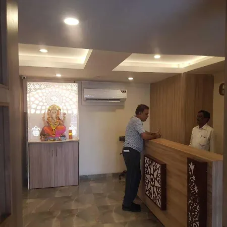 Godavari Hotel 3*